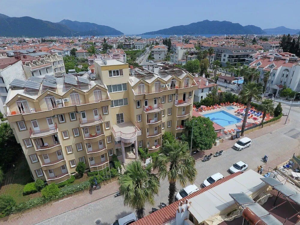 Фото Albatros Apartments 3*